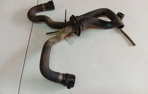 Audi A6 S6 C5 4B Engine coolant pipe/hose 4B0819371D