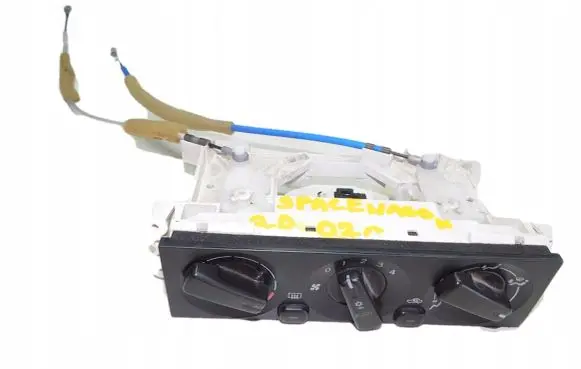 Mitsubishi Space Wagon Climate control unit