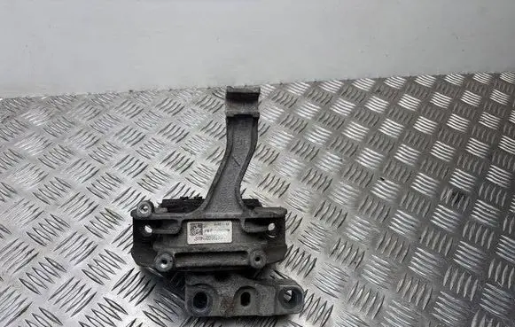 Audi A3 S3 8V Engine mount bracket 5Q0199262BJ
