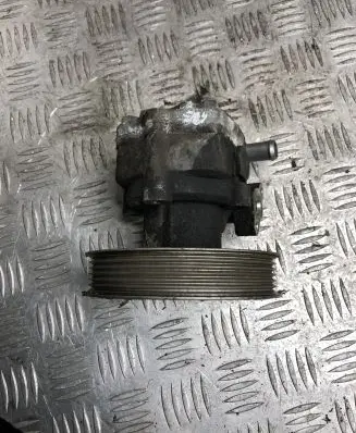 Audi A4 S4 B8 8K Power steering pump 8K0145153F