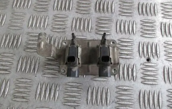 Ford Focus Turbo solenoid valve 4M5G9A500