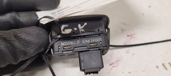 Citroen C5 Electric window control switch 96515962ZF