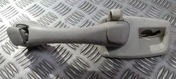 Rear interior roof grab handle