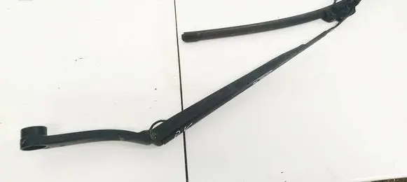 KIA Sorento Front wiper blade arm