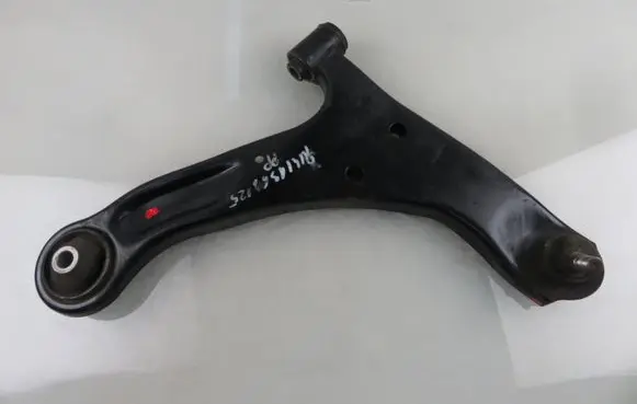 Suzuki Grand Vitara II Front control arm 