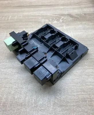 Volkswagen PASSAT B7 Comfort/convenience module 3AA937087A 5WK50231
