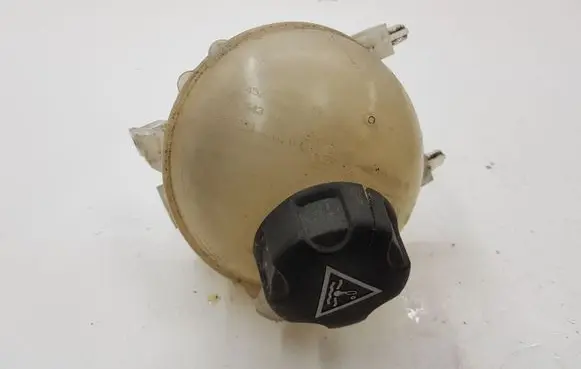 Citroen DS5 Coolant expansion tank/reservoir 9684527680002 965431078003