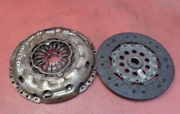 Ford Focus Clutch set kit 30759488