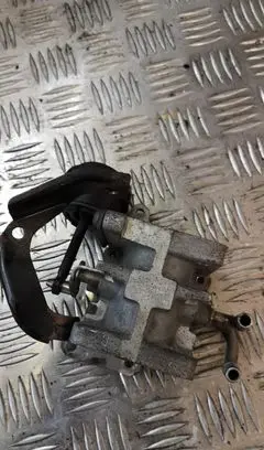 Skoda Octavia Mk2 (1Z) EGR valve 03g131063e