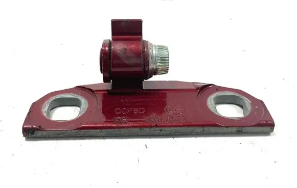 Volvo XC60 Rear door upper hinge A046572 C8P5D