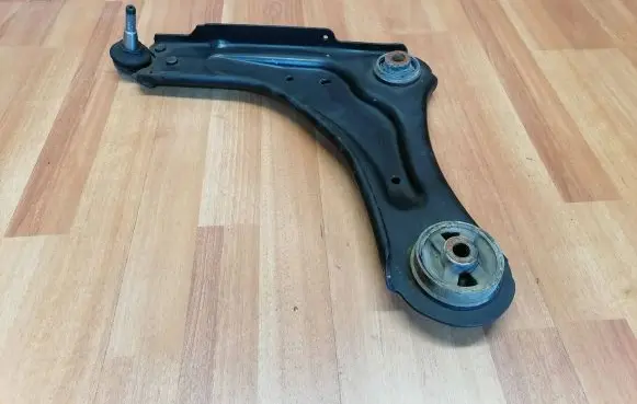 Renault Laguna III Front control arm 545010012R 545010009R