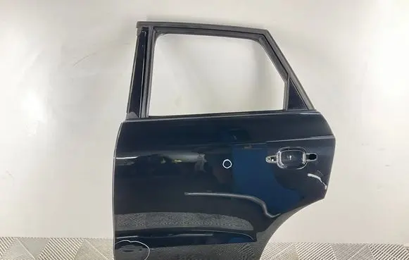 Audi Q3 8U Rear door 8U0833311C