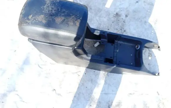 KIA Carens II Armrest 846201d000