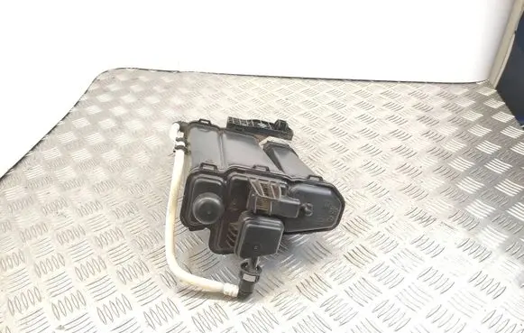 Volkswagen Polo VI Active carbon filter fuel vapour canister 2Q0201801A 2Q0196B