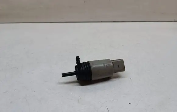BMW 3 E90 E91 Windscreen/windshield washer pump 6934159 67126934159