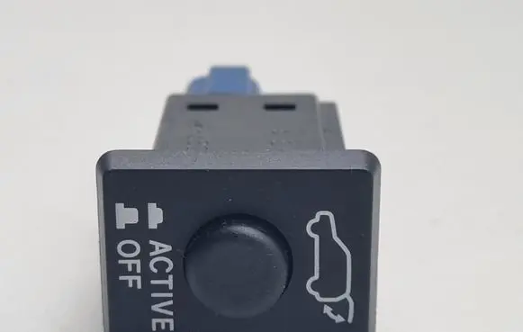 Lexus IS 220D-250-350 Other switches/knobs/shifts 15A257
