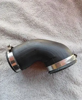 Volkswagen Tiguan Intercooler hose/pipe 1K0145838L