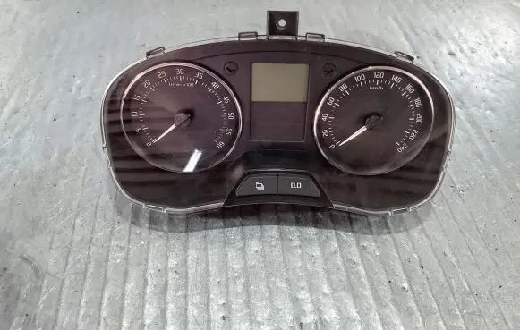 Skoda Fabia Mk2 (5J) Speedometer (instrument cluster)