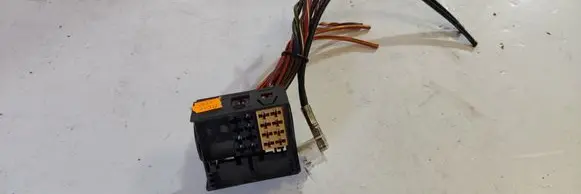 Audi A4 S4 B7 8E 8H Sound system wiring loom 3B7035444