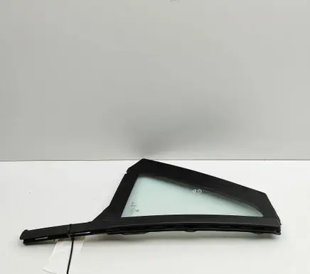 BMW X1 F48 F49 Rear side window 7405604