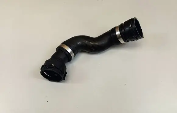 BMW 5 F10 F11 Engine coolant pipe/hose 8511928 17128511928