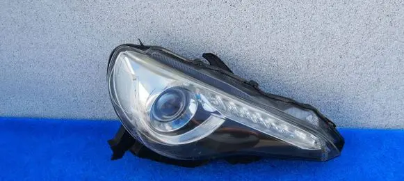 Headlight/headlamp
