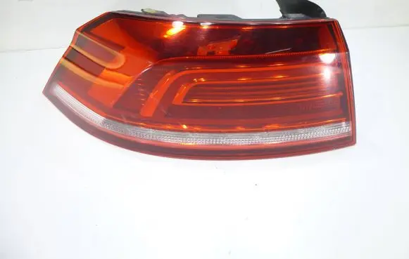 Volkswagen PASSAT B8 Rear/tail lights 3G5945311 195262L