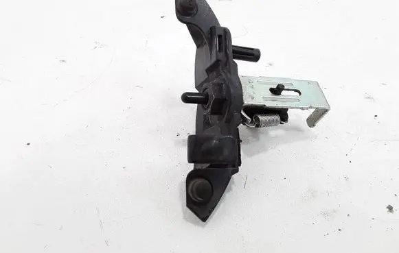 Mazda 6 Fuel tank cap lock 