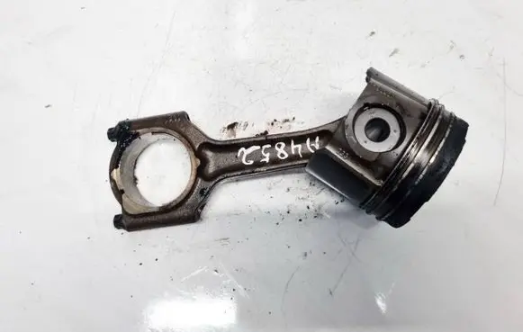 Opel Vectra B Piston with connecting rod