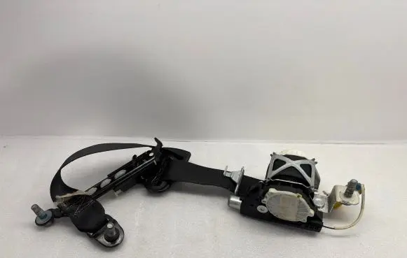 Jeep Cherokee IV KK Front seatbelt P34010646 33060550A