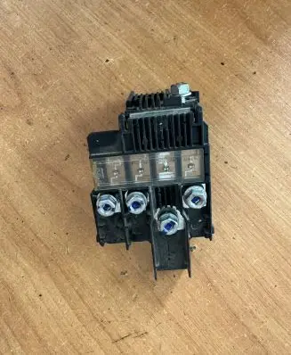 Ford Transit Courier Positive wiring loom 
