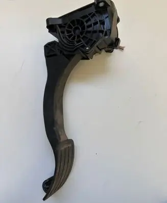 Peugeot Partner III Accelerator throttle pedal 9836042280 8179720
