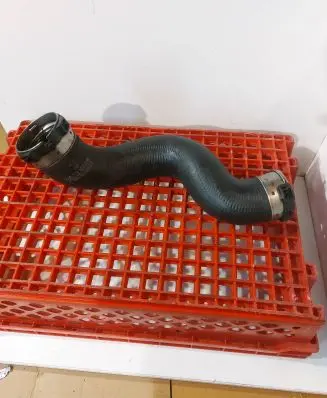 Mercedes-Benz E W212 Intercooler hose/pipe A2045282982 20020305210