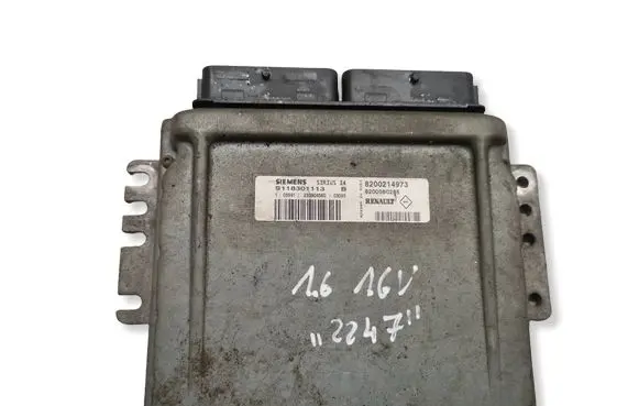 Renault Megane II Engine control unit/module 8200214973 8200080285 S118301113