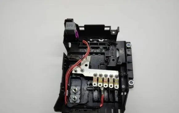 Audi Q7 4L Fuse module 7L0937548C