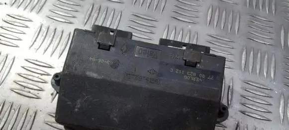 Renault Laguna I Comfort/convenience module 7700823112c 300454051