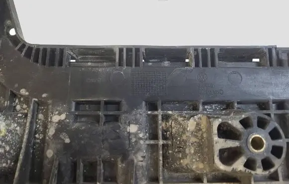 Seat Toledo III (5P) Battery tray 1K0915333C