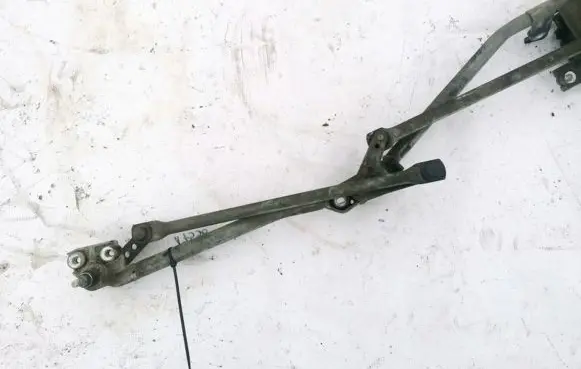 Opel Zafira A Front wiper linkage and motor