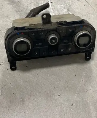 Nissan Qashqai+2 Climate control unit 27500JD40B C7210 A02000A7703000