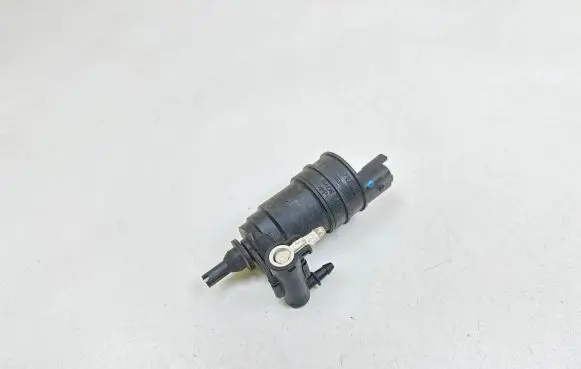 Renault Megane I Windscreen/windshield washer pump 430702B