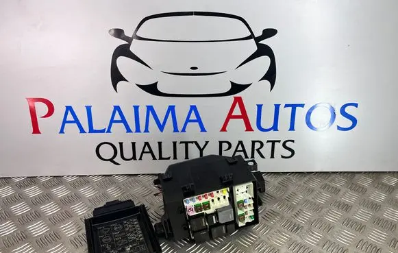 Jaguar XE Fuse box set GX7314A076DA