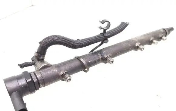 Mercedes-Benz E W211 Fuel main line pipe A6110700395 0445214038 A6110780449