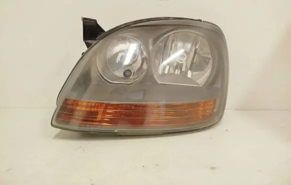 Nissan Almera Tino Headlight/headlamp 96432300