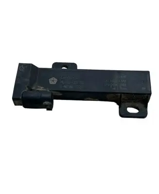Chrysler Pacifica Aerial antenna amplifier 68051315AB 04749301AB 64469T
