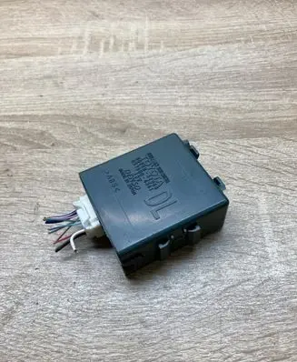 Toyota Yaris Door central lock control unit/module 8597052050 0515004341
