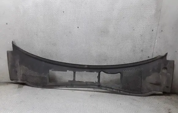 Skoda Superb B5 (3U) Wiper trim 