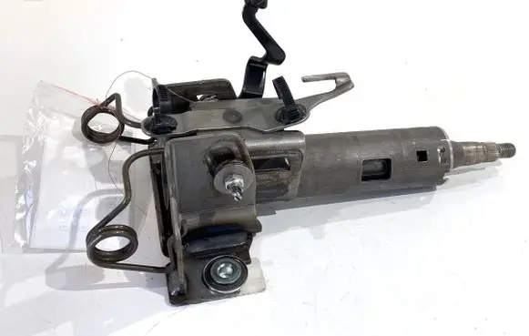 Toyota Avensis T270 Steering wheel axle