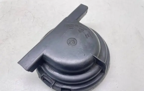 Audi 80 90 B3 Headlight/headlamp dust cover 4411108C