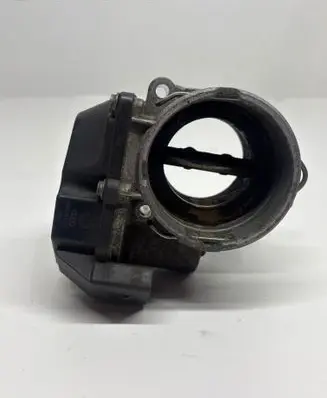 Volkswagen Touran I Throttle valve 03G128063A V340