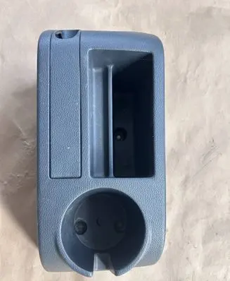 Volkswagen Golf V Center console 1K0863323
